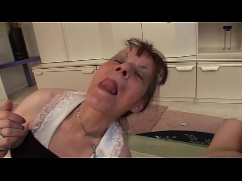 ❤️ Dve babici in en dedek imajo seks v troje Sex video na sl.dewporn.ru ️❤