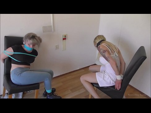 ❤️ Zasvojena / zvezana in z usti / deklica v stiski Sex video na sl.dewporn.ru ️❤