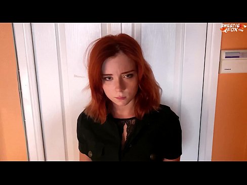 ❤️ Varnostnik kaznuje lepo žensko za krajo v trgovini - sperma v ustih Sex video na sl.dewporn.ru ️❤
