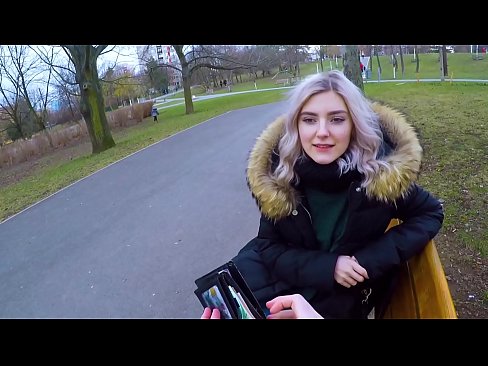 ❤️ Pogoltne tujčevo vročo spermo za denar - fafanje v parku Eva Elfie Sex video na sl.dewporn.ru ️❤